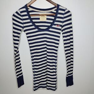 Hollister Y2K Top‎ Womens Small Blue Gray Striped Fitted Long Sleeve Bella Swan